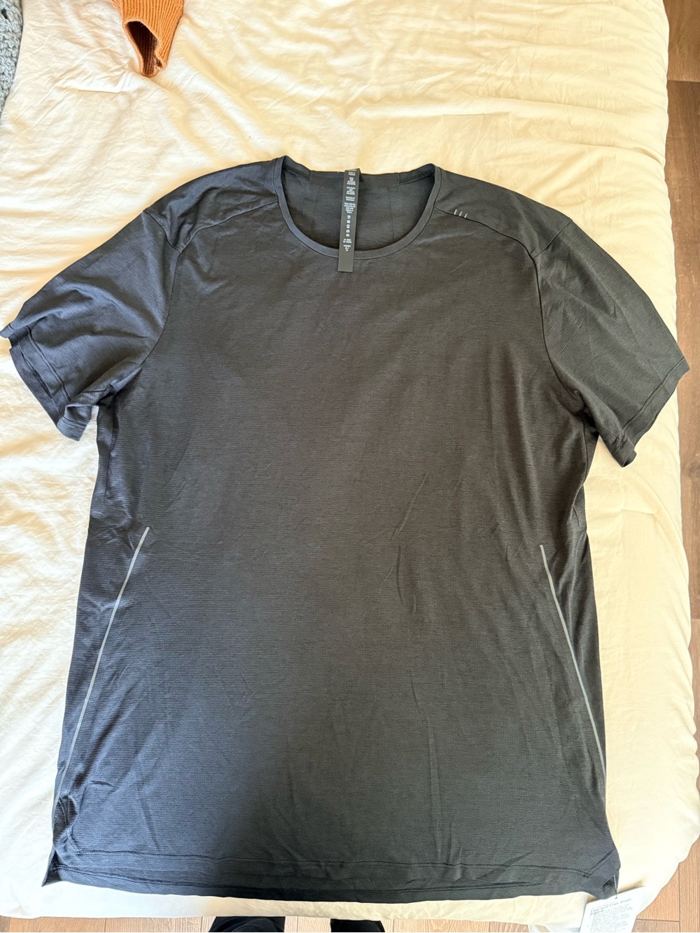 lululemon athletica Men's Black Short Sleeve Performance Tee